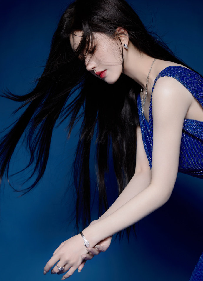 美的丰满模特冰漪〈2〉麻将胡了模拟器试玩唯(图1)